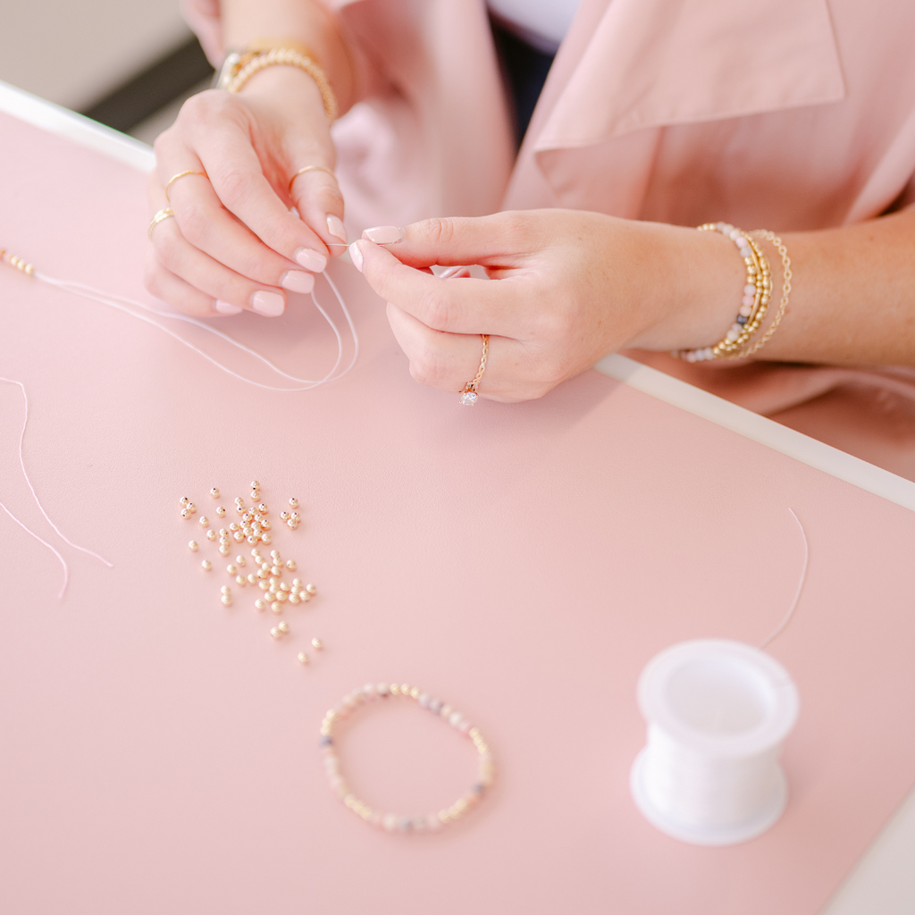 how to make your own beaded bracelet course