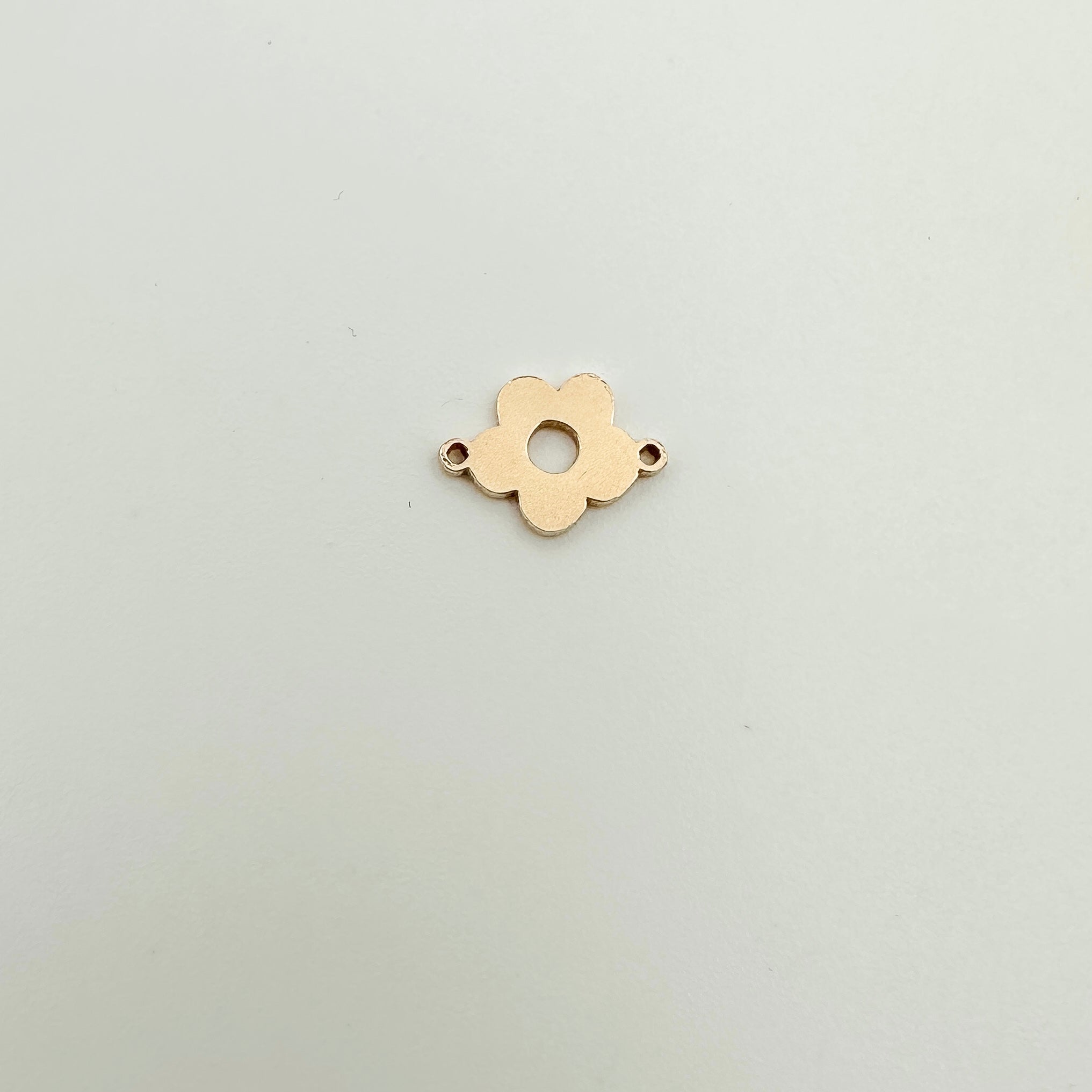 gold filled flower connector, gold filled daisy connector, gold filled connectors, permanent jewelry connectors, flower connector, essbe jewelry supply