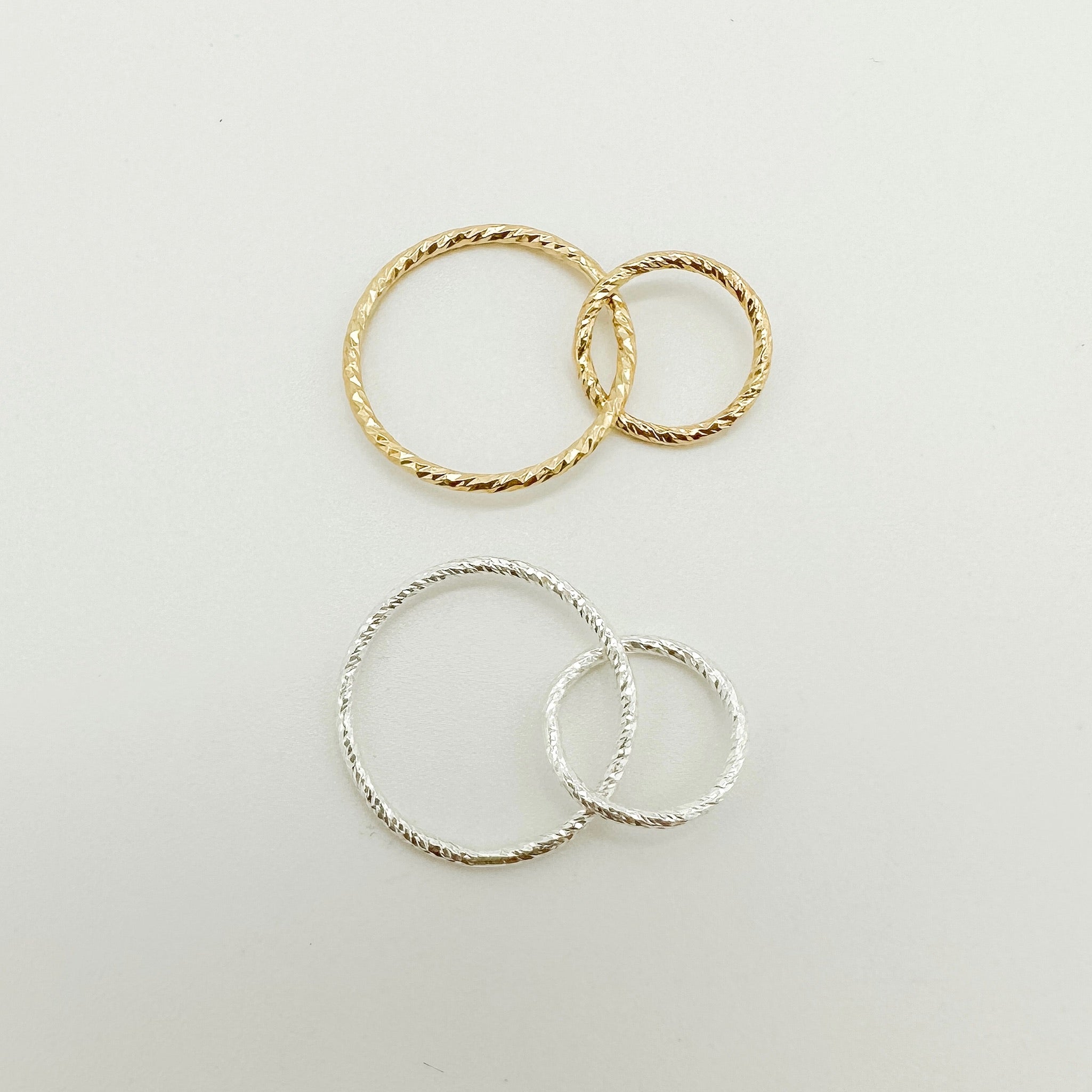 Intertwined circle connectors for permanent jewelry or jewelry making